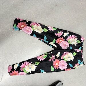 Sunny Leigh Black Floral Pants size 8